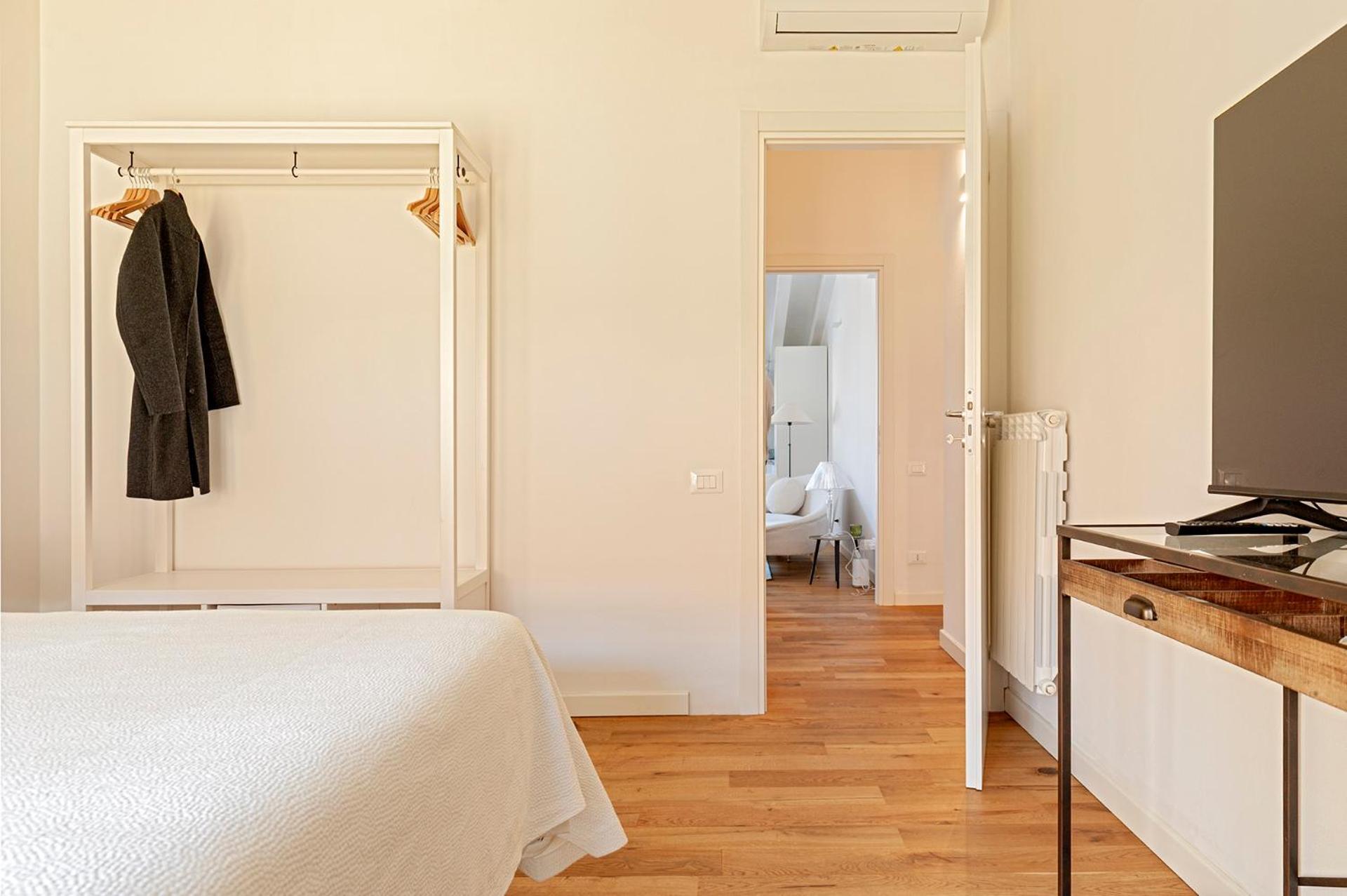 Waterfront Balcony I Grani 5 Resort Grand Suite Ливорно Екстериор снимка